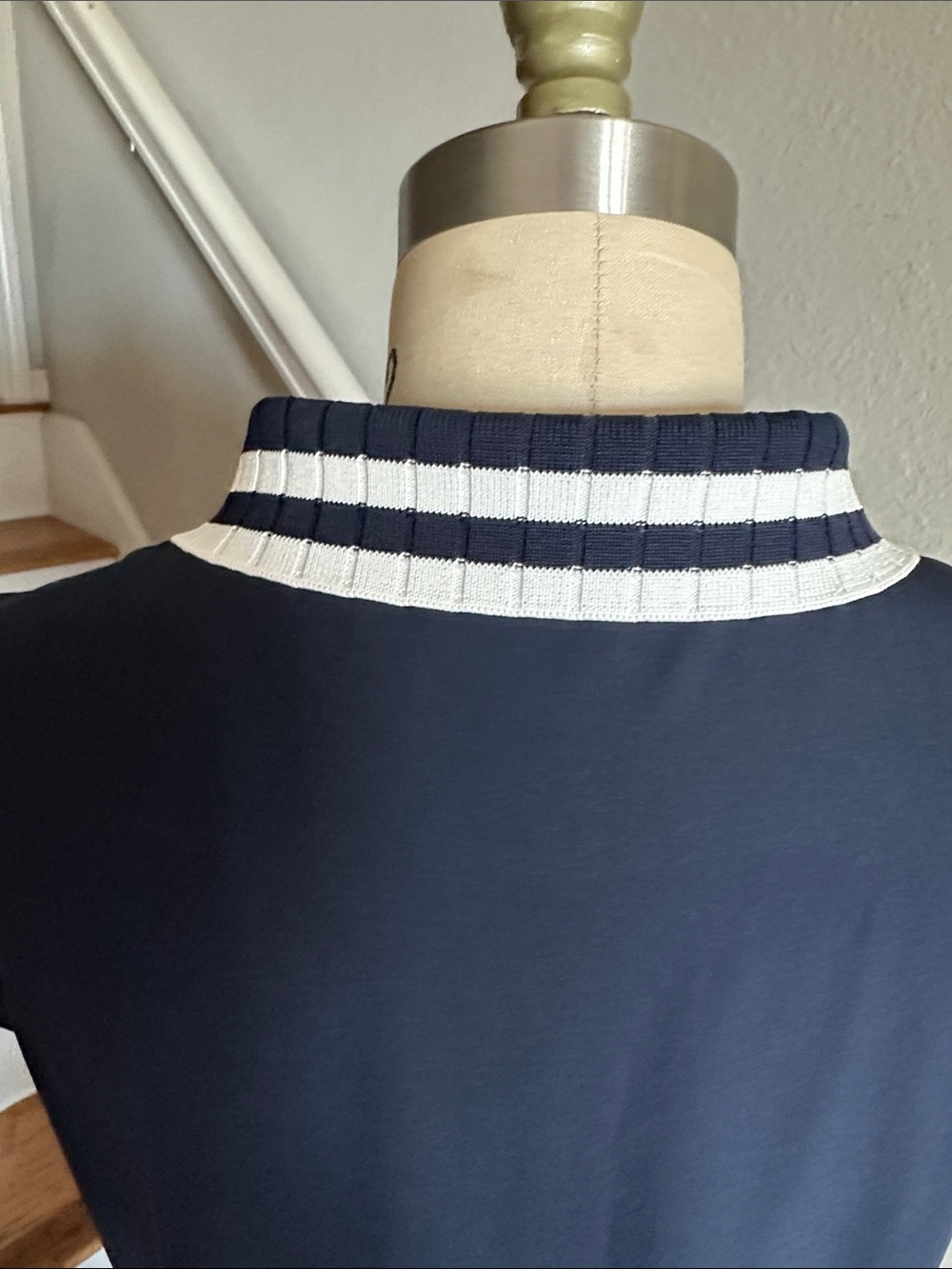 Tory Burch Sport Performance Pleated Collared Golf Dress in Tory Navy - Picture 6 of 8